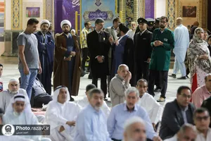 نمایش آیینی فریادی در تاریکی ویژه زائرین غیر ایرانی