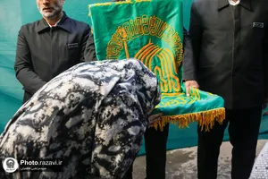 حضور خدام حرم مطهر رضوی در زندان مشهد