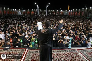 مداحی محمد الجنامی در حرم مطهر رضوی
