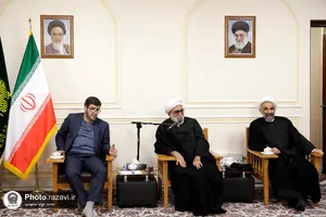 نشست صمیمی تولیت آستان قدس با دانشجویان دانشگاه علوم اسلامی رضوی