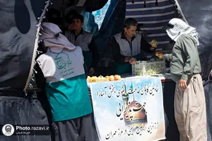 خدمت رسانی به زائران اربعین حسینی در مهران