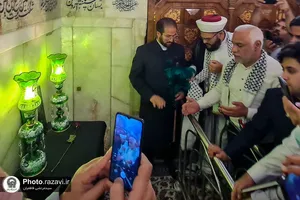 تشرف جمعی از  مسئولان کشور فلسطین به بارگاه منور رضوی