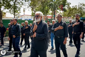 پیاده&zwnj;روی جاماندگان اربعین در مشهد -۱