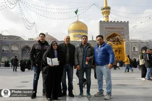 اهدای مدال قهرمانی کشتی به حرم مطهر رضوی