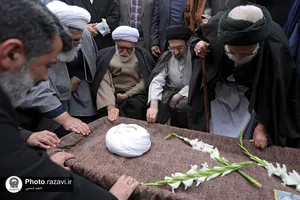 تشییع پیکر آیت الله شیخ حبیب الله احمدی
