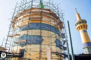 تنظیف گنبد مطهر حرم امام رضا علیه&zwnj;السلام