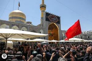 عزاداری عاشورای حسینی در حرم مطهر رضوی