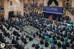 اینجا حسینیه ایران محفلی برای سوگواری سیدالشهدا(ع)