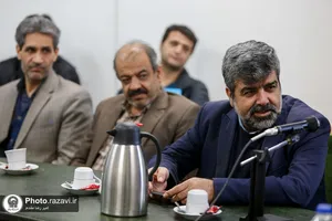 رونمایی از اسناد اهدایی انقلاب اسلامی
