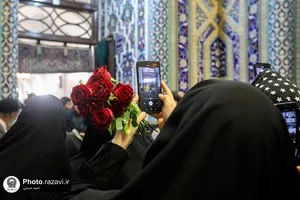وداع پسران نوجوان معتکف رمضانیه در حرم مطهر رضوی