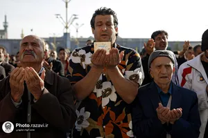 اقامه نماز عید سعید فطر در حرم مطهر رضوی