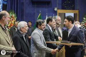 آیین تقدیر از واحدهای نمونه کیفیت آستان قدس رضوی