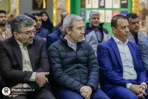 اهدای مدال طلای پاراتنیس روی میز ناصر دهقان&zwnj;پور به موزه حرم مطهر رضوی