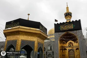 سیاه&zwnj;پوشی حرم مطهر رضوی در آستانه شهادت امام صادق علیه&zwnj;السلام