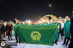 اذن خدمت موکب کفشداران حرم مطهر رضوی در حرم کاظمین