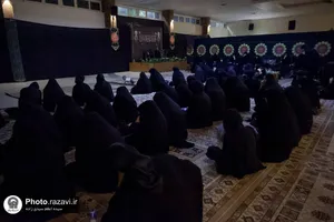 عزاداری شب عاشورای حسینی در باغ اردوگاه خاتون