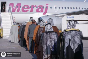 بدرقه شیوخ عشایر عراق در فرودگاه شهید هاشمی&zwnj;نژاد مشهد
