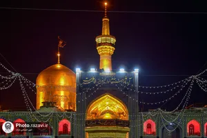 حال و هوای حرم مطهر رضوی در شب شهادت حضرت زهرا(س)