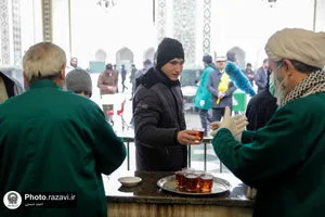 حضور جمعی از ذاکران اهل بیت در چایخانه حضرت رضا(علیه&zwnj;السلام)