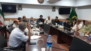 نشست نقد و بررسی کتاب رضوی «به تماشای آفتاب» برگزار شد