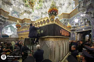آیین سیاه&zwnj;پوشی ضریح مطهر حضرت معصومه سلام الله علیها
