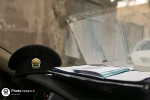 توزیع کارت دریافت نان در حاشیه شهر مشهد