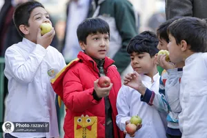 پذیرایی خادمیاران استان آذربایجان غربی از زائرین حرم مطهر رضوی