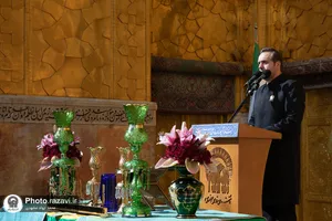 آیین تعویض پوش ضریح و پرچم گنبد منور رضوی در روز میلاد امام مهربانی&zwnj;ها