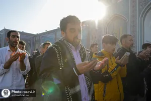 اقامه نماز عید فطر در حرم مطهر رضوی-2