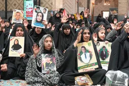 پناه امن خورشید؛ از نخلستان‌های لامرد تا آستان رضوی