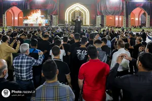مراسم چهارپایه&zwnj;خوانی کشورهای جهان اسلام در حرم مطهر رضوی