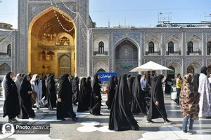 تشرف بانوان ورزشکار باشگاه سپاهان اصفهان به حرم مطهر رضوی