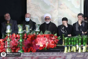 آیین خطبه&zwnj;خوانی شب شهادت امام رضا(ع) در حرم مطهر رضوی برگزار شد