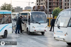 تشرف جمعی از مجروحان لبنانی به حرم مطهر رضوی