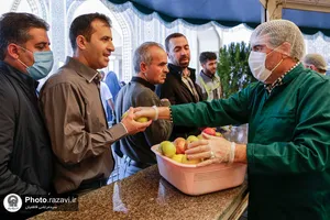 پذیرایی خادمیاران استان آذربایجان غربی از زائرین حرم مطهر رضوی
