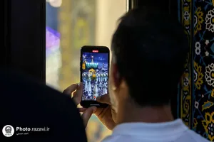 خدمت جمعی از ورزشکاران در چایخانه حضرت