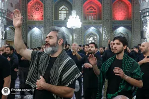 اجتماع بزرگ عاشورائیان در حرم مطهر رضوی