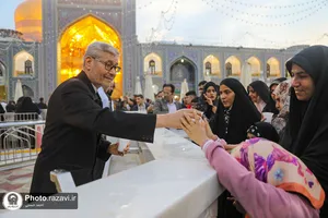 تشرف جمعی از نابینایان به حرم مطهر رضوی