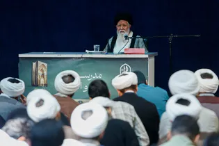 حضور آیت‌الله علم‌الهدی در مدرسه تابستانی دارالعلم