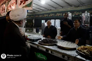 بازدید تولیت آستان قدس رضوی از موکب های خدمت رسان به زائرین پیاده حضرت رضا علیه السلام