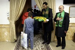 مهر پدرانه خادمان / ۱۰ هزار لباس گرم، هدیه خادمان رضوی به دانش‌آموزان یتیم و نیازمند