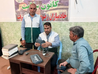 ارائه خدمات سلامت به اهالی روستای میانده در جیرفت