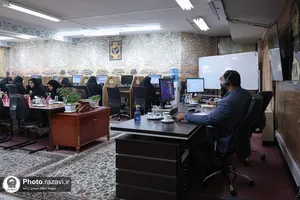 پاسخگویی تلفنی سرپرست معاونت خدمات زائرین حرم مطهر رضوی به مخاطبان سامانه ۱۳۸