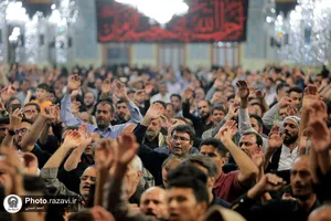مراسم وداع با پیکر شهید سیدهاشم حسینی در حرم مطهر رضوی