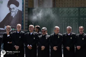 تشییع پیکر والده مکرمه آیت الله صدر حسینی
