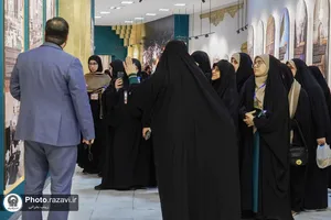 بازدید شرکت کنندگان چهل و یکمین دوره مسابقات بین المللی قرآن کریم از نمایشگاه رواق خدمت-2