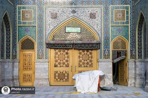 اصلاح ورودی کفشداری شماره 9 حرم مطهر رضوی به منظور تسهیل در تردد زائران