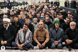 آیین تعویض پرچم گنبد منور رضوی به مناسبت آغاز ماه محرم