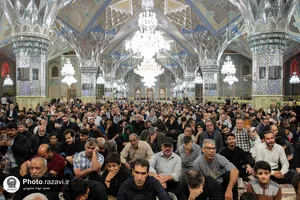 حال و هوای حرم مطهر رضوی در شب شهادت امام صادق علیه&zwnj;السلام