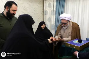 حضور تولیت آستان قدس رضوی در منزل سردار شهید نور علی شوشتری